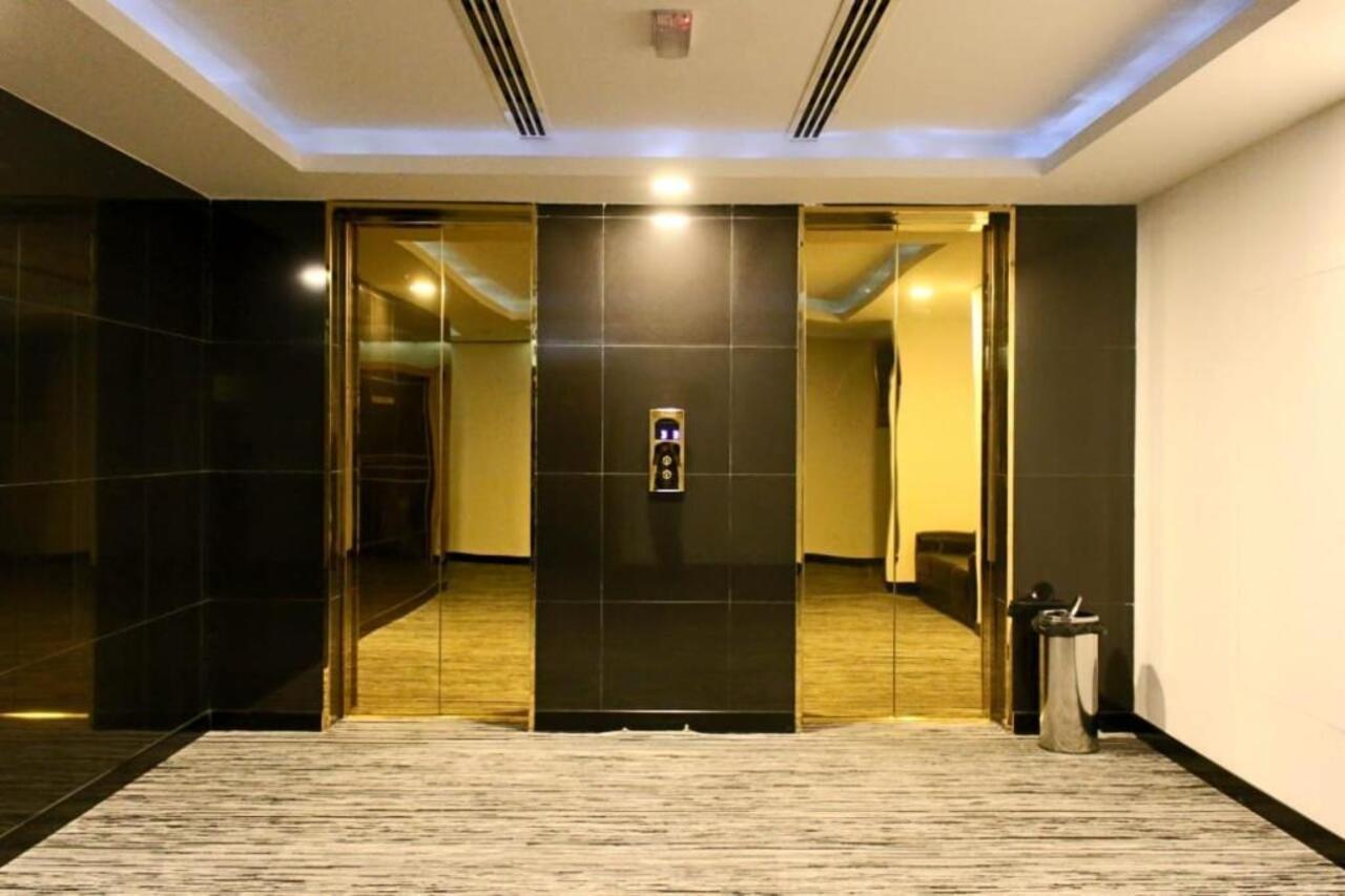 Hotel Parkside Plaza Mascate Extérieur photo