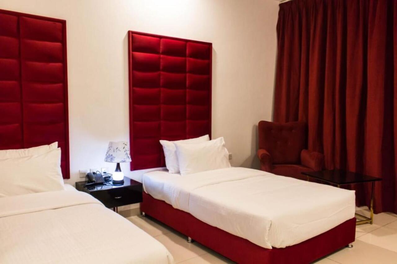 Hotel Parkside Plaza Mascate Extérieur photo
