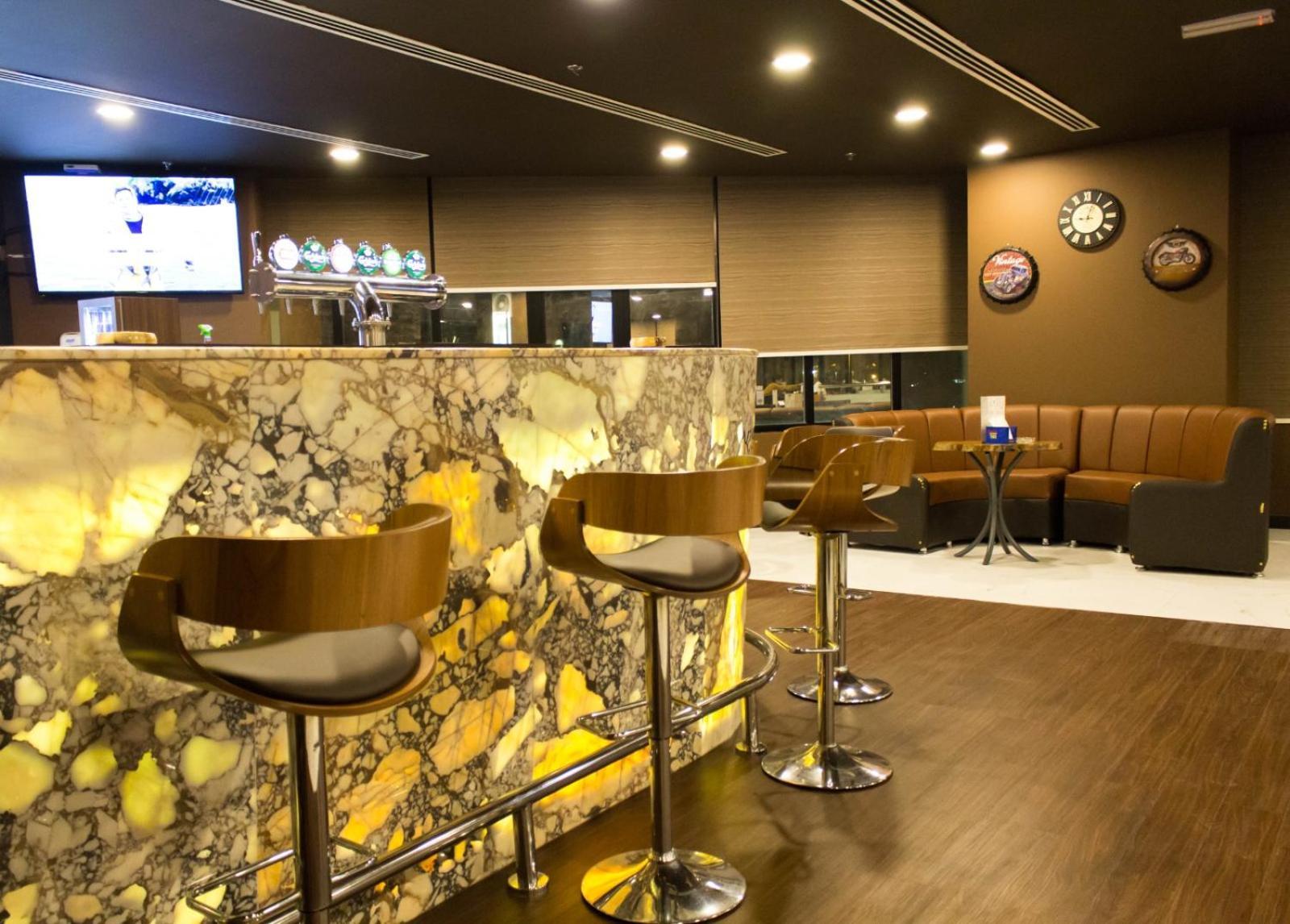 Hotel Parkside Plaza Mascate Extérieur photo